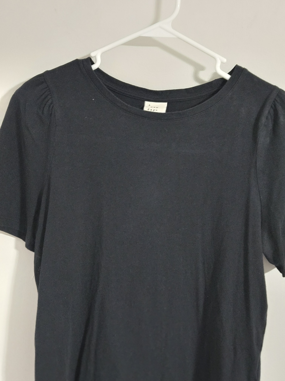 a new day Women's Black Short Sleeve Crewneck Top